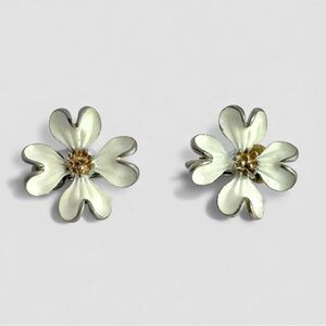 Vintage Mid Century White Enamel Dogwood Flower Earrings Gold Tone Retro Floral